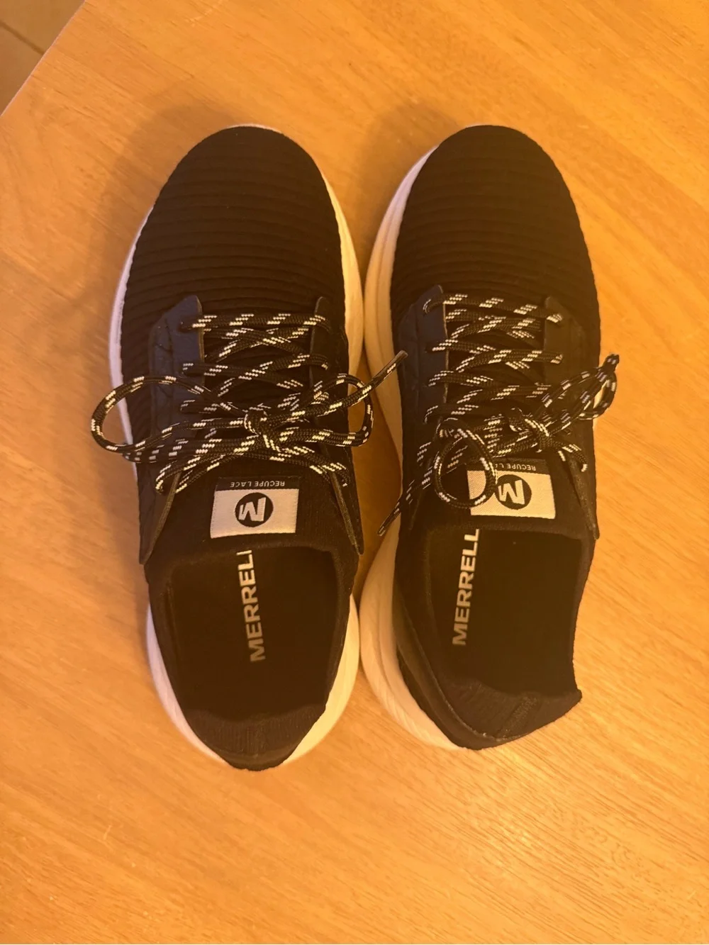 Merrell women’s Recupe Lace athletic shoe size 7
